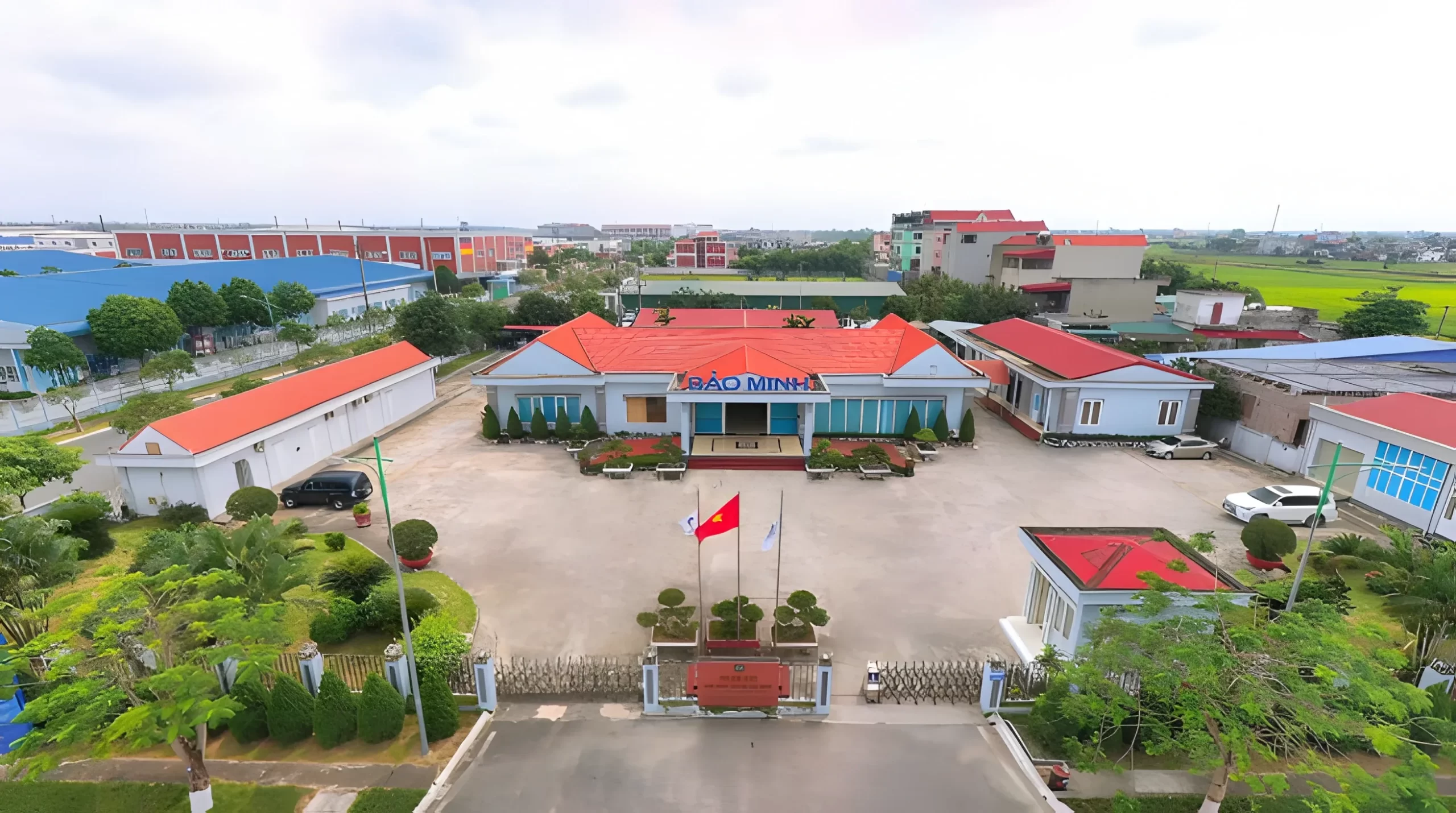 NHÀ ĐIỀU HÀNH KHU CÔNG NGHIỆP BẢO MINH